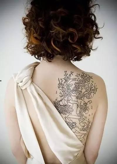 吃瓜网红纹身图片女 第1张 吃瓜网红纹身图片女 第1张